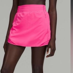 NWOT Lululemon Hotty Hot HR Skirt Size 4